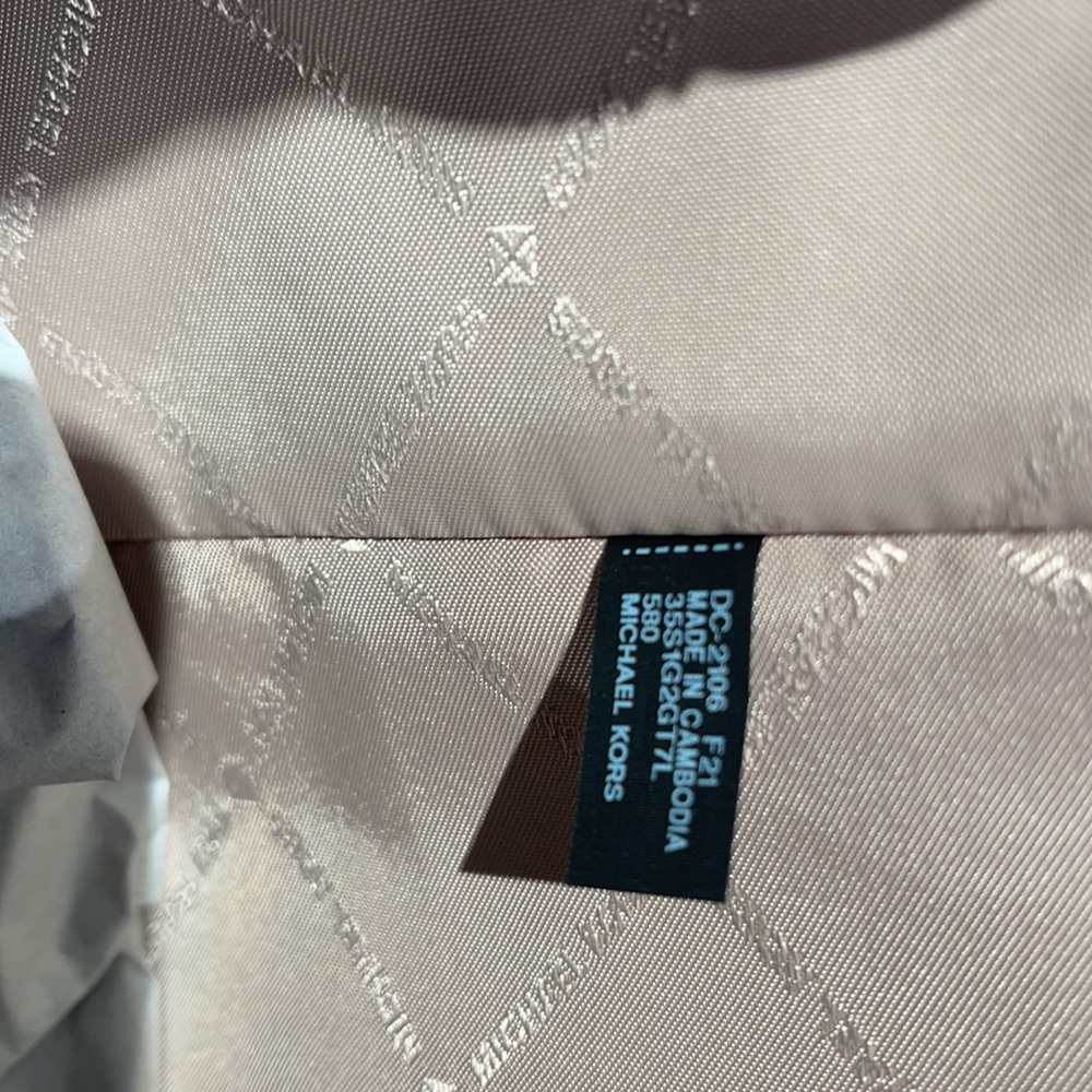 Michael Kors Gilly Travel Large Drawstring Tote Oxblood NWT - Picture 15 of 16